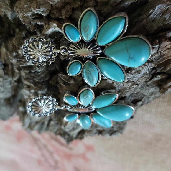 (B) Southwestern Turquoise Earrings Cowgirl Boho Rodeo Western Wild West Tribal - Picture 4 of 9